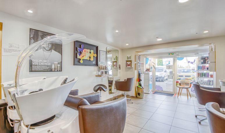 Bac et fauteuil de lavage Hair Love